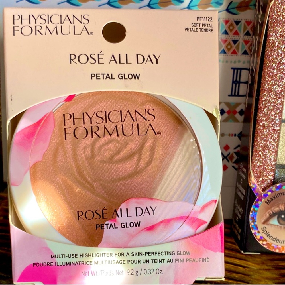 Physicians Formula - MASCARA, PETAL GLOW,& SHIMMER STRIPS EYE SHADOW & Free gift - Picture 3 of 12